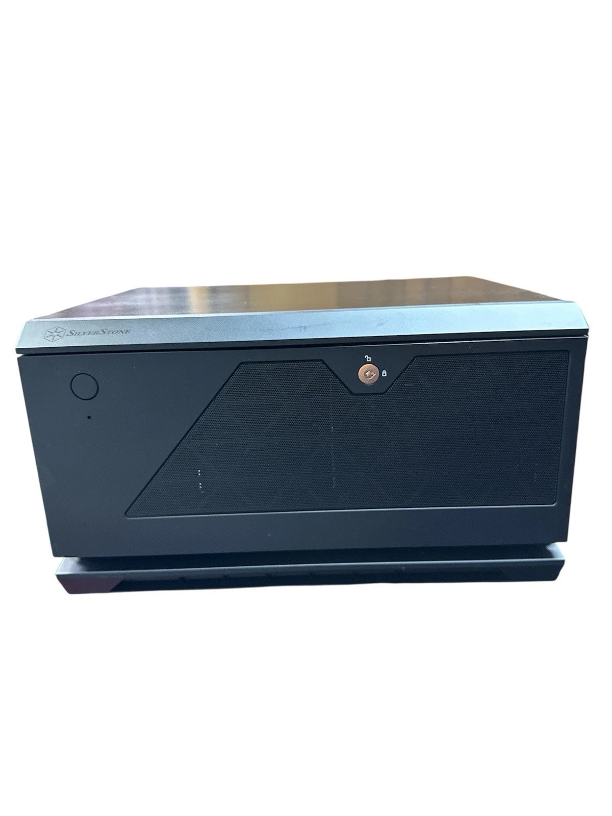 SilverStone CS381B Micro-ATX/Mini-DTX/Mini-Itx 8 Bay Hot Swap 2.5"/3.5" SAS-12G-7