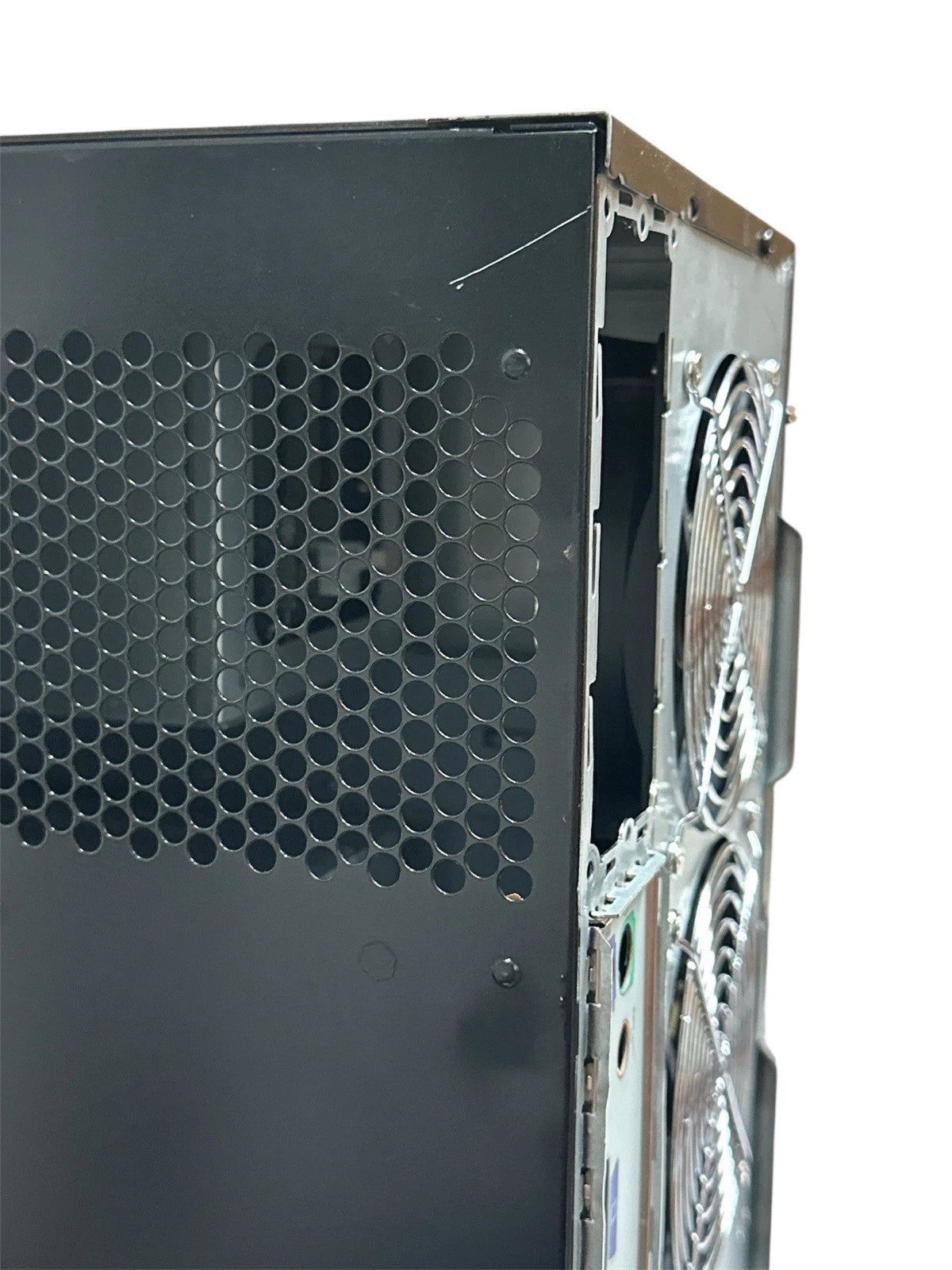 SilverStone CS381B Micro-ATX/Mini-DTX/Mini-Itx 8 Bay Hot Swap 2.5"/3.5" SAS-12G-16