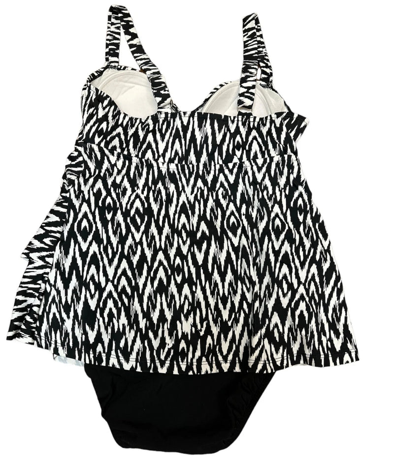 bar III Women's Tiered One-Piece Swimsuit, Black-WHITE, 8-2