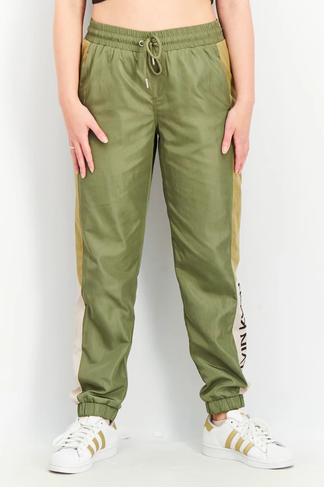 Calvin Klein Performance Calvin Logo Colorblock Smocked Waistband Jogger Small