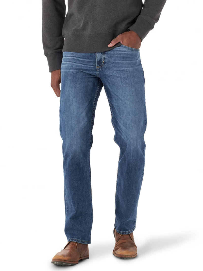 Wrangler Mens Men's Free-to-Stretch Relaxed Fit Jean-49