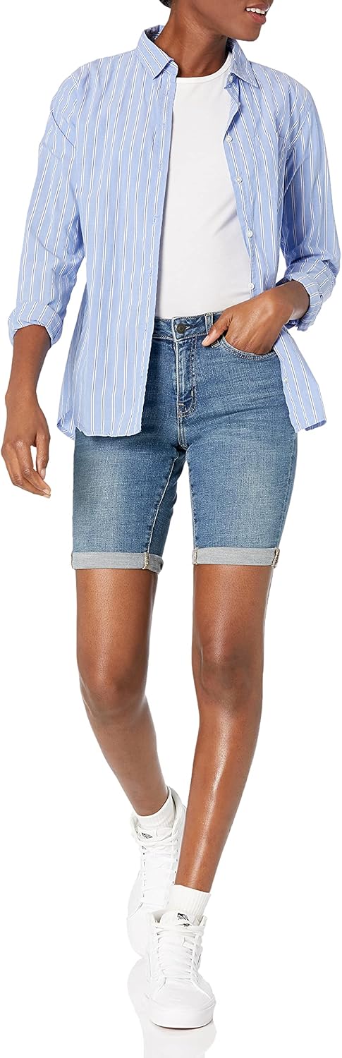 Amazon Essentials Women's Mid-Rise Stretchy Slim Fit Denim Bermuda Shorts with Pockets