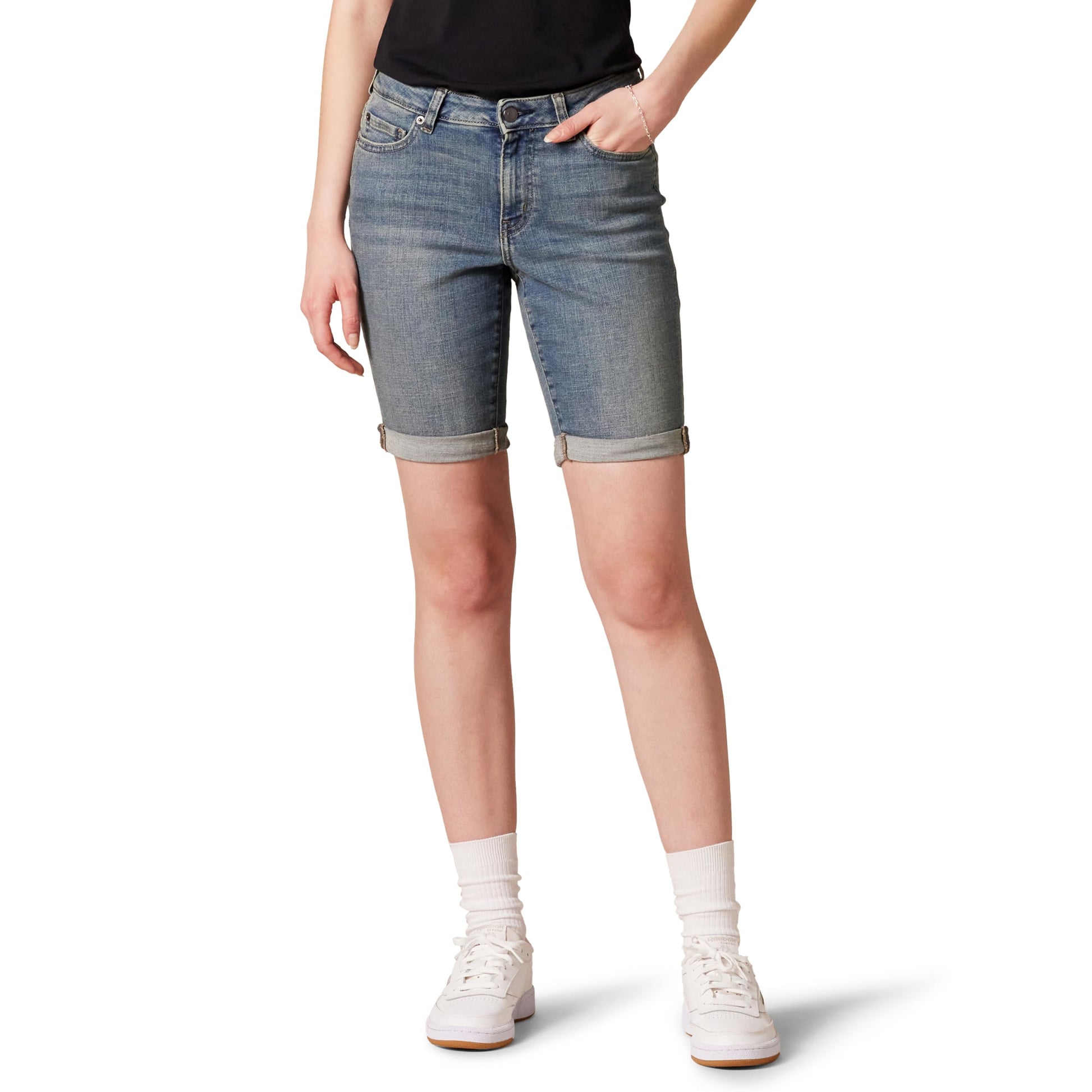 Amazon Essentials Women's Mid-Rise Stretchy Slim Fit Denim Bermuda Shorts with Pockets