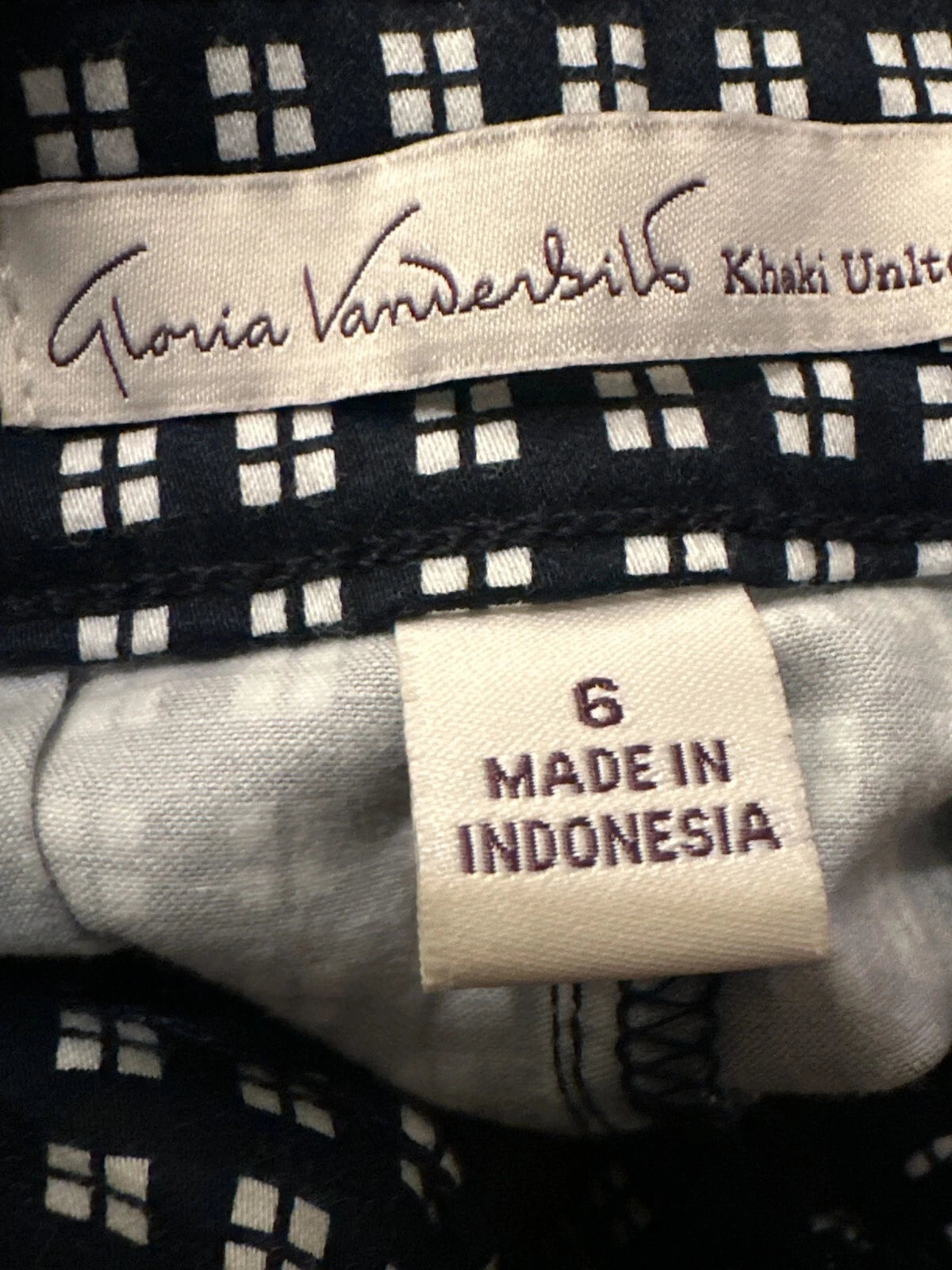 Gloria Vanderbilt Ladies' Anita Belted Capri pant, MIDNIGHT Affair, 6-3