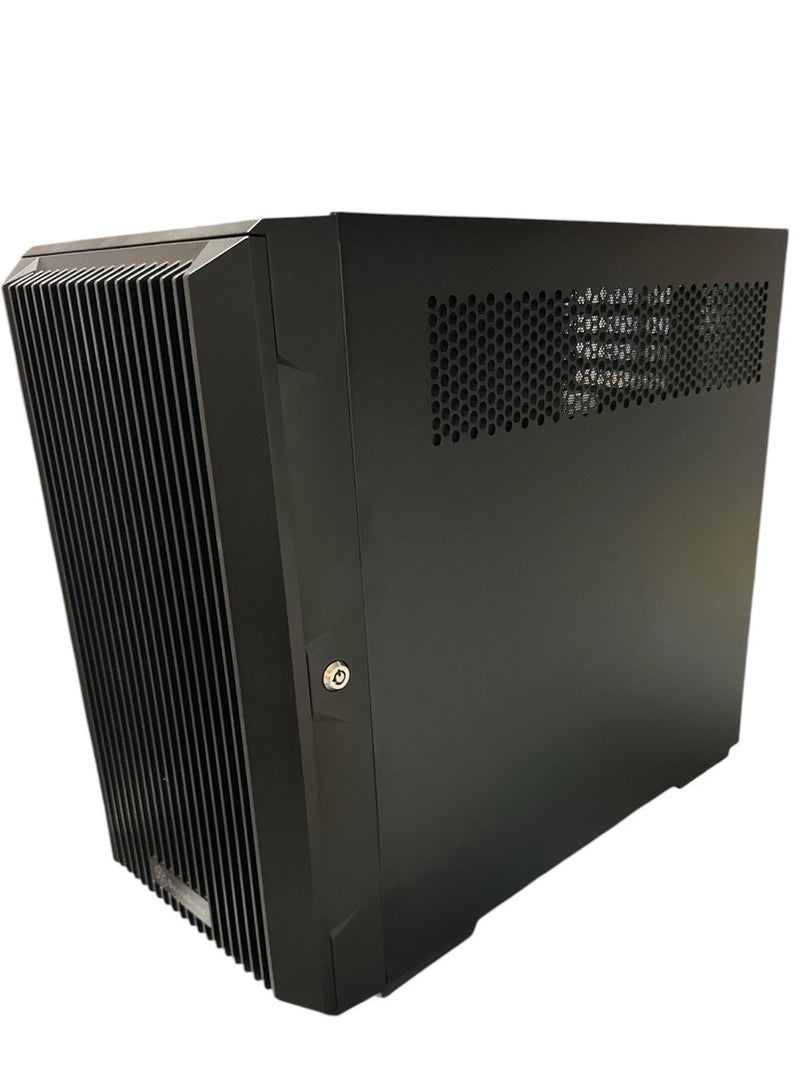 SilverStone CS382 8-Bay SAS-12G / SATA-6G Hot-swappable High Perform Micro-ATX-2