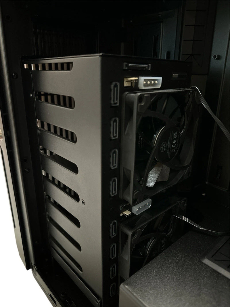 SilverStone CS382 8-Bay SAS-12G / SATA-6G Hot-swappable High Perform Micro-ATX-4
