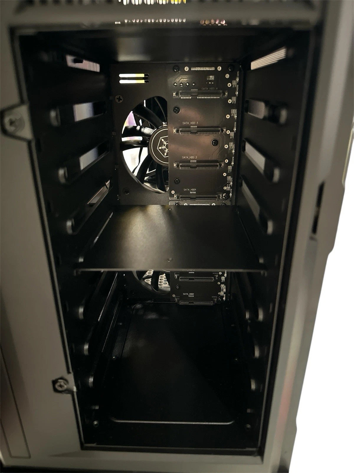 SilverStone CS382 8-Bay SAS-12G / SATA-6G Hot-swappable High Perform Micro-ATX-6