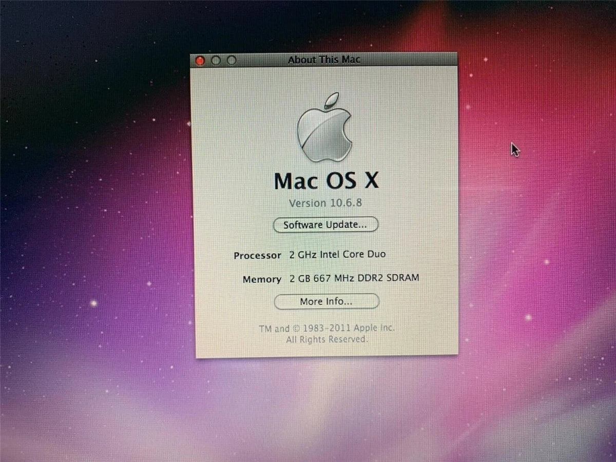 Apple Macbook A1181 13.3" core Duo 2 GHz 2GB RAM 320GB HDD