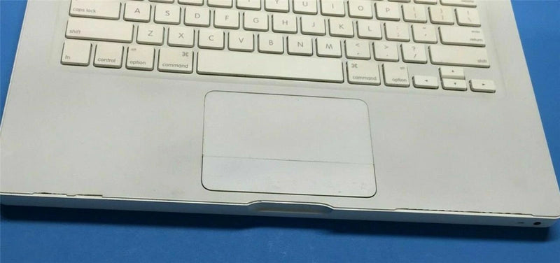 Apple MacBook 2008 A1181 13.3" core 2 Duo 2.4GHz 3GB RAM 160GB HDD + Office