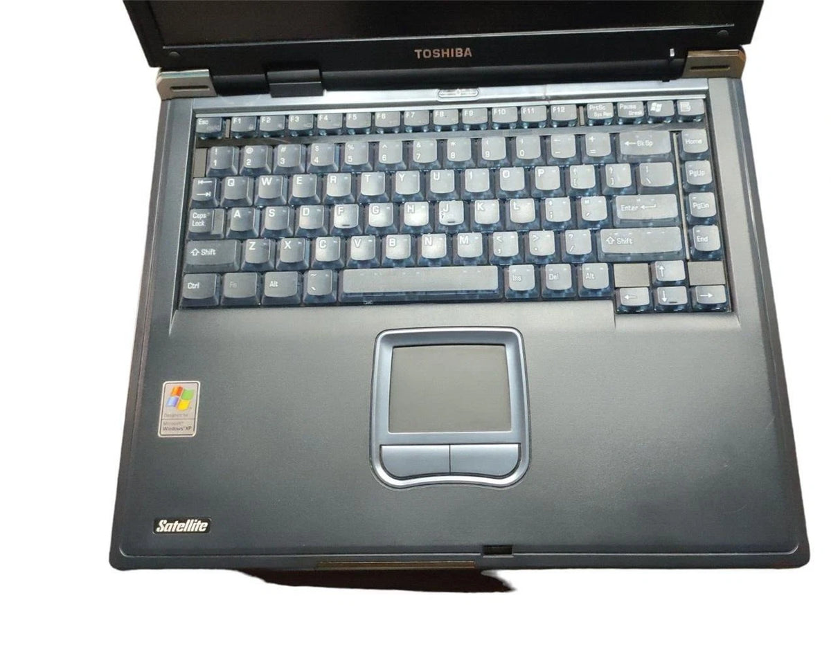 VintageToshiba Satellite 1135-S125 15" 256MB Ram Intel Celeron1.8GHz 30GB Win XP