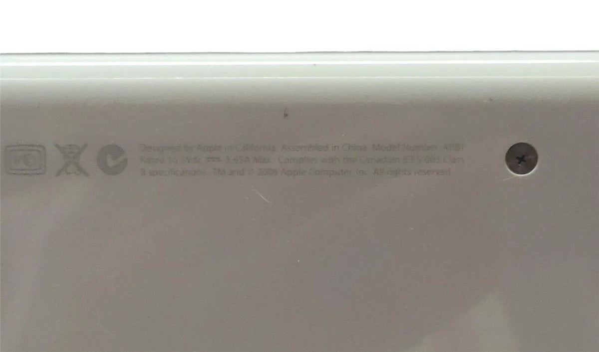 Apple MacBook 2006 A1181 13.3"Intel core Duo 1.83GHz 2GB RAM 80GB HDD
