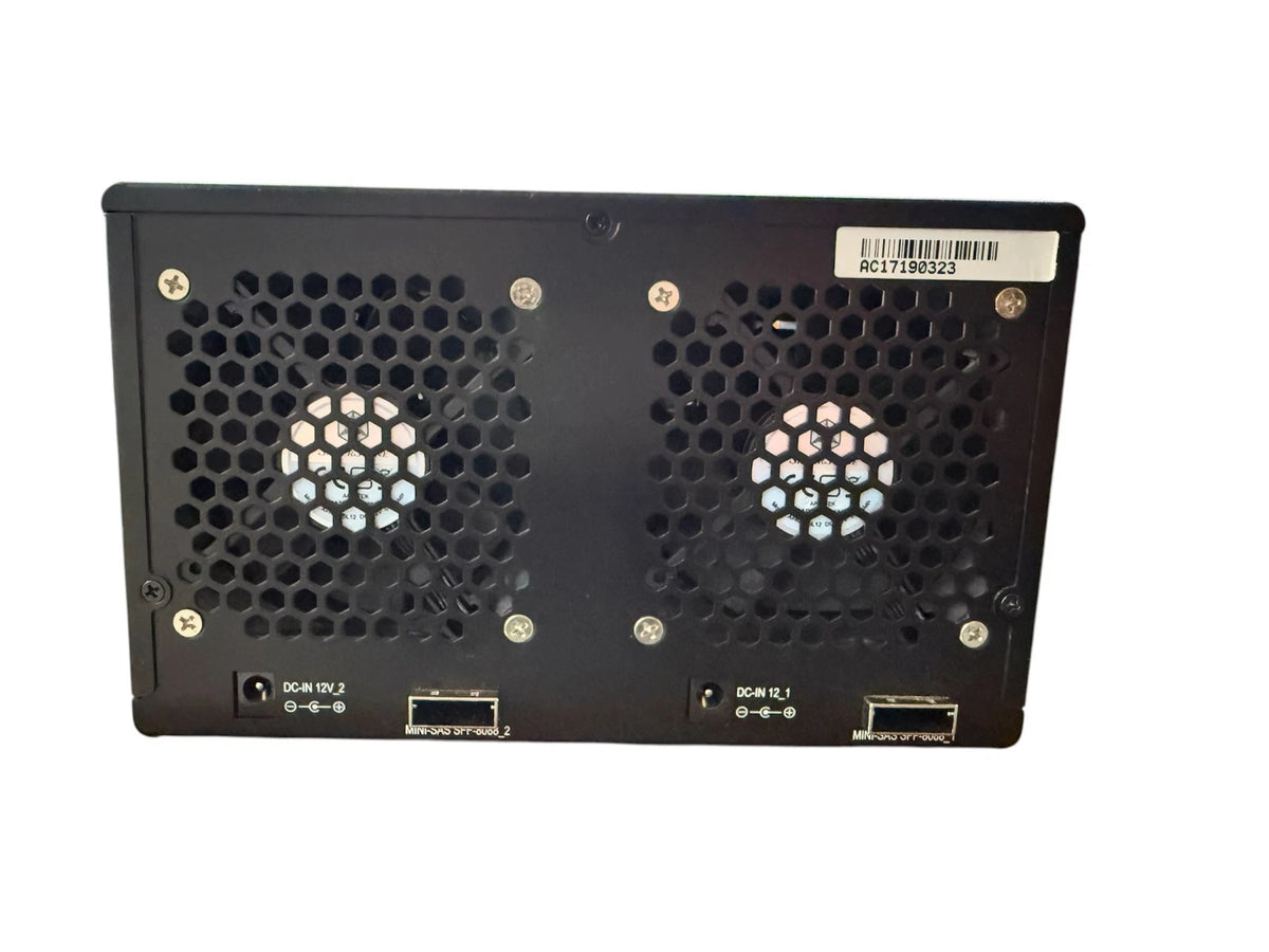 Silverstone TekRL-TS821S 8Bay 2.5"SAS/SATA Hard Drive Enclosure to Mini-SAS-READ