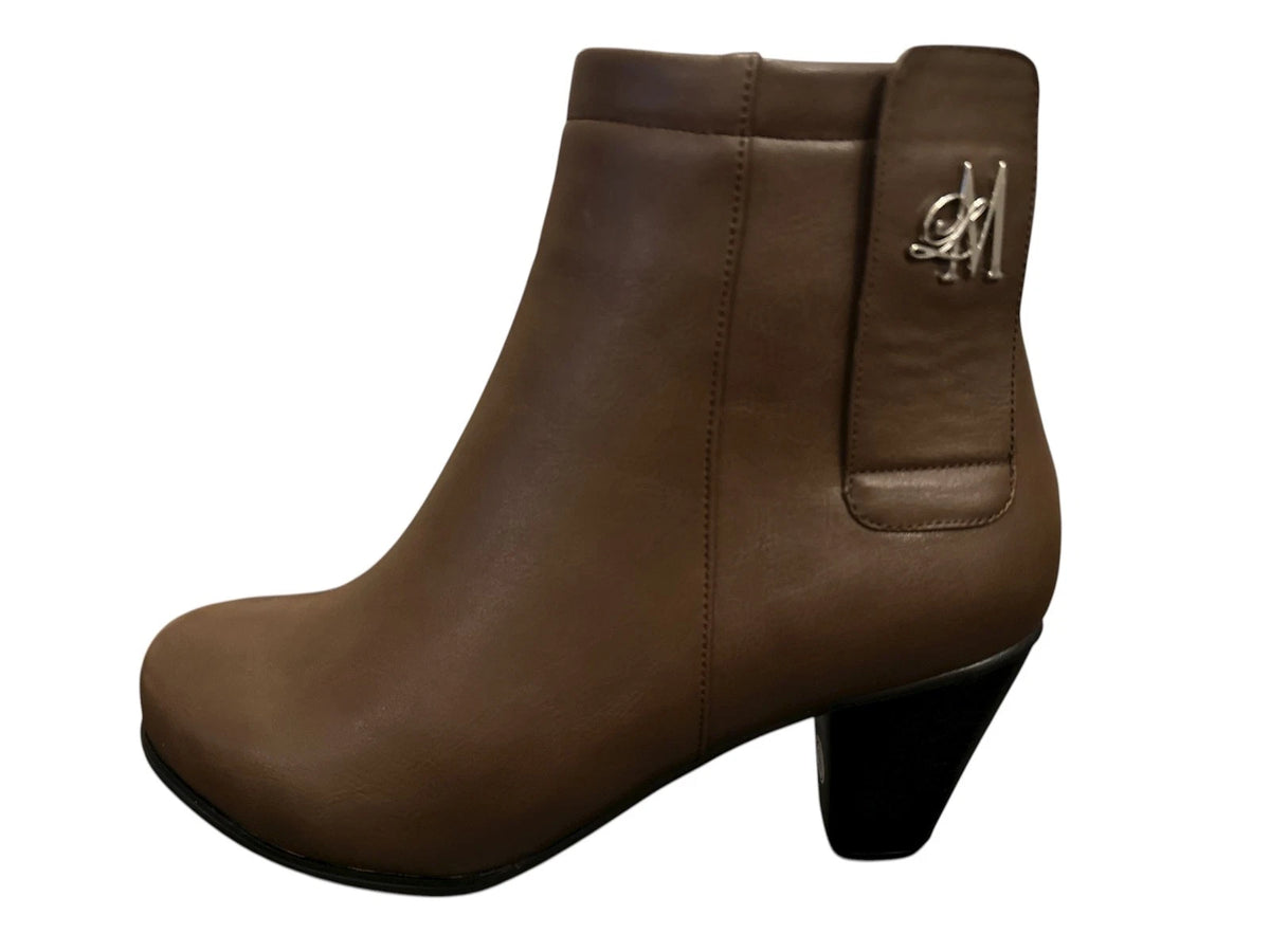 Llynda More Women's Faux Leather Comfortable Mid Heel Ankle Boot ( 6, Brown )