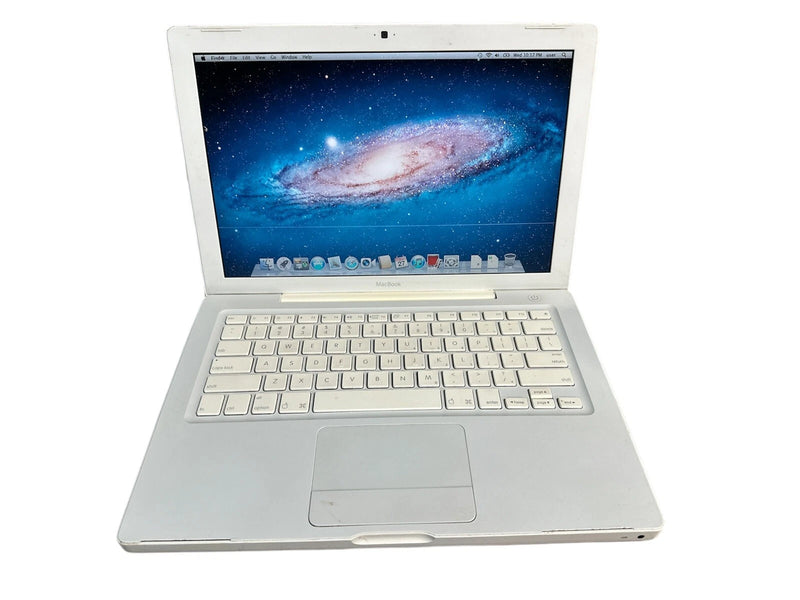 Apple MacBook 2006 A1181 13.3" core 2 Duo 2GHz 3GB RAM 120GB HDD